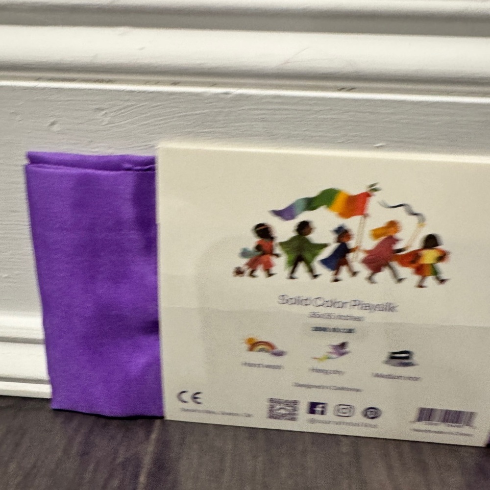 NWT Sarah’s Silks Purple Solid Color Playsilk - Kids Learning Toy Pretend Play - Picture 3 of 5